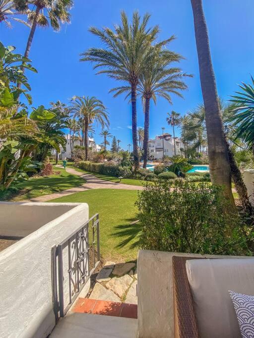 Alcazaba Beach Apartment Estepona Luaran gambar