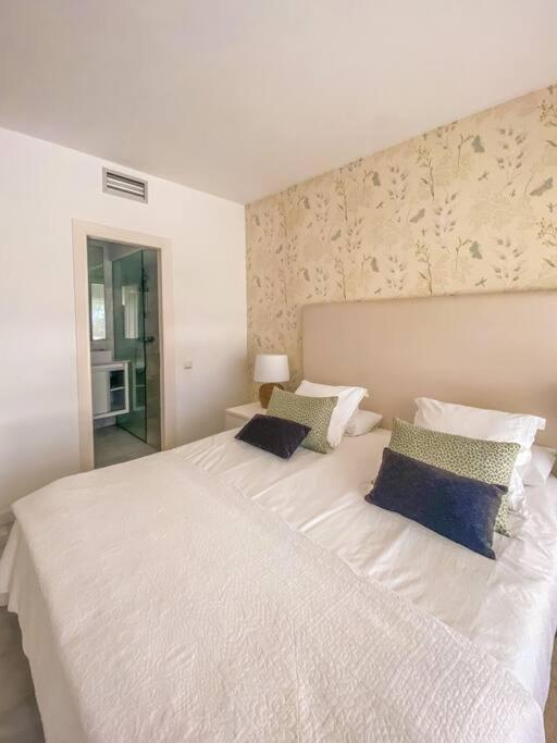 Alcazaba Beach Apartment Estepona Luaran gambar
